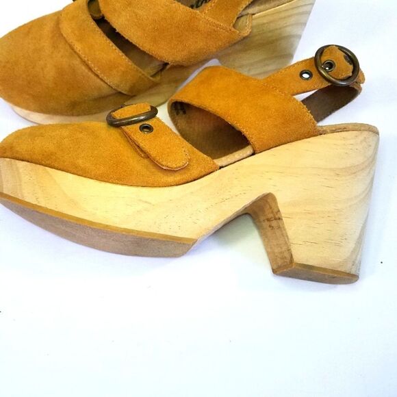 Free People Suede Park Circle Platform Buckle Round Toe Chunky Wood Clogs in Tan - Picture 5 of 16